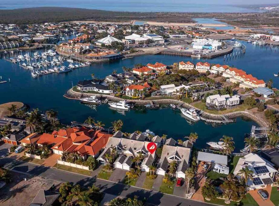 The Blacklighters-Waterfront Retreat Port Lincoln Exterior photo